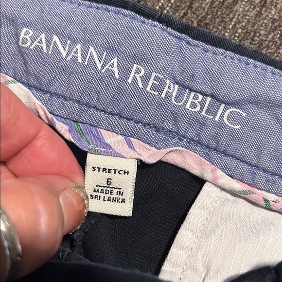 Banana Republic Classic Blue Women's Shorts - Picture 8 of 8